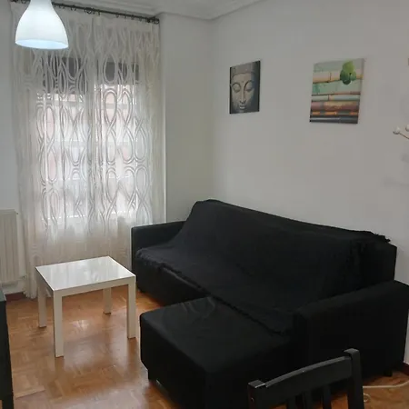 Апартаменты Piso Acogedor Витория